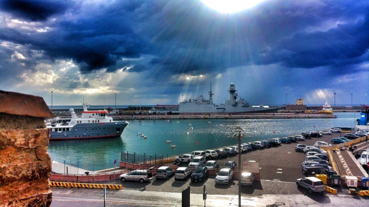 Scirocco Rooms Civitavecchia Exteriör bild